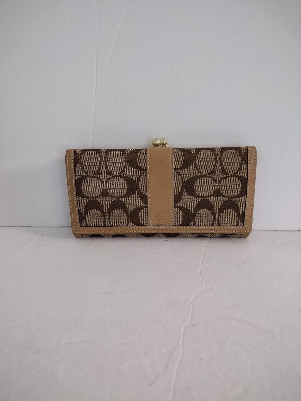 Coach Vintage Signature Kisslock Wallet Khaki Canvas Brown Leather Leatherware - Picture 2 of 8